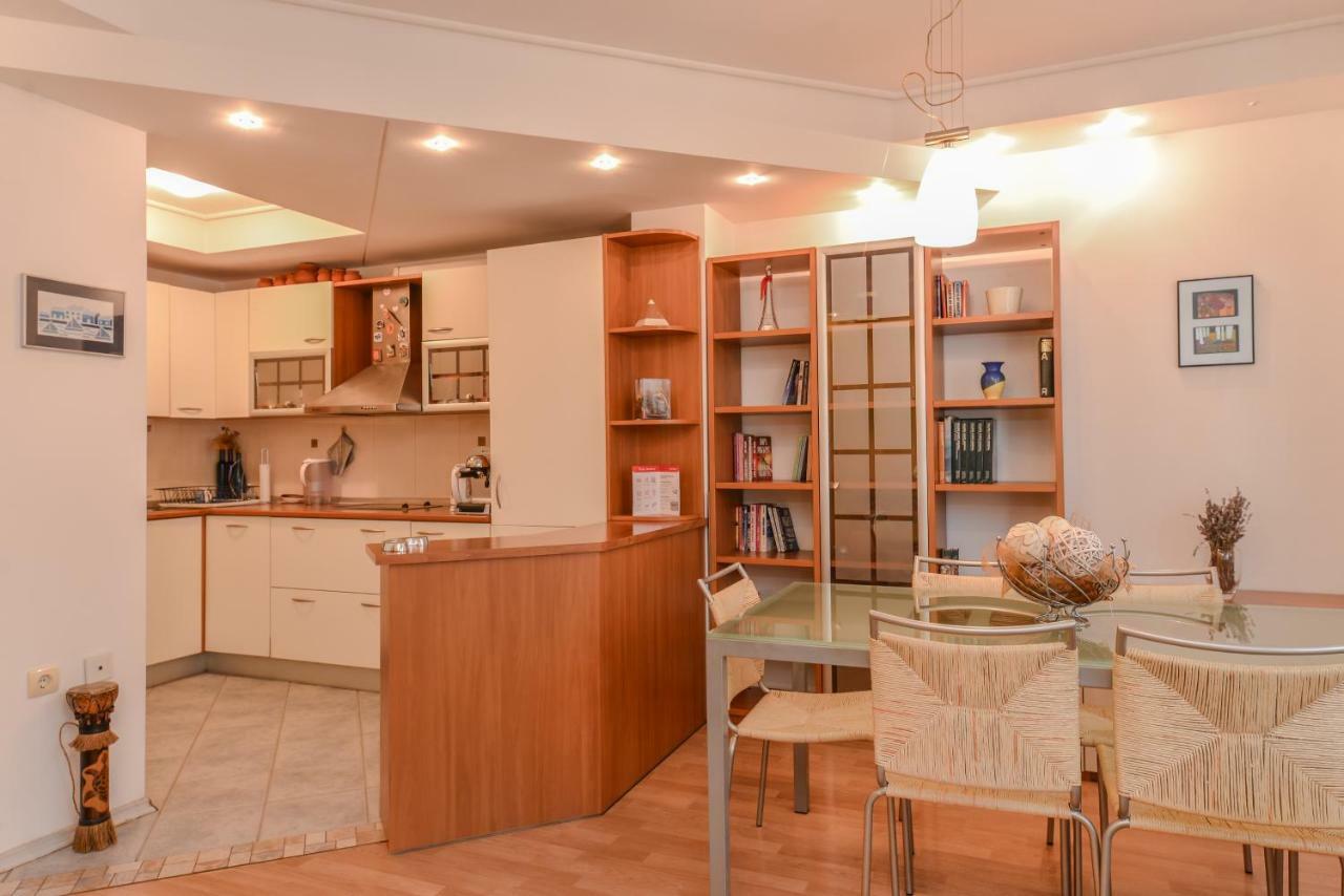 Lion's Bridge Sunny One Bedroom Sofia