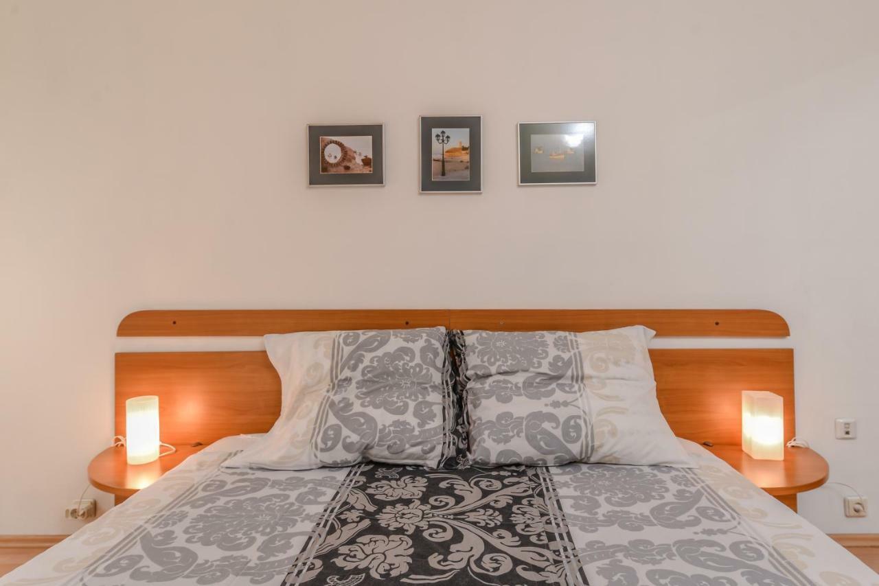 Lion's Bridge Sunny One Bedroom Sofia